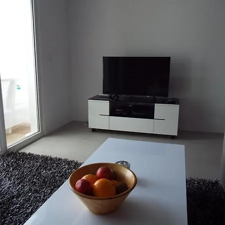 Updated One Bedroomed Appartement Costa Teguise